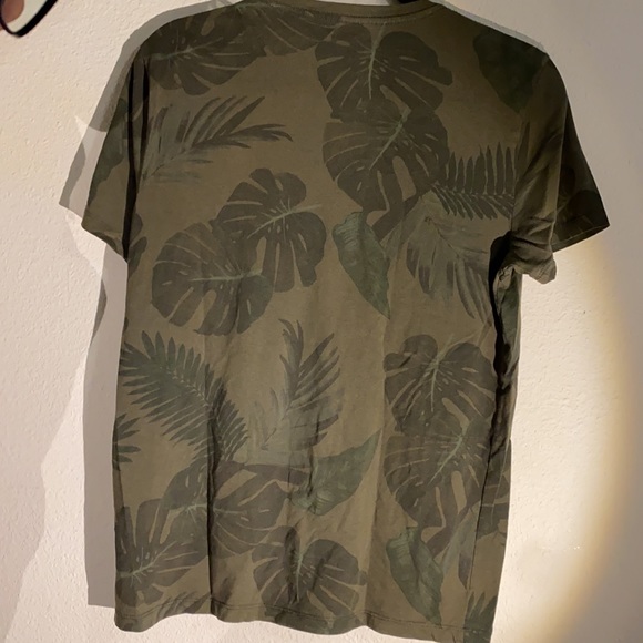 Bundle 2 Tees - Picture 3 of 4